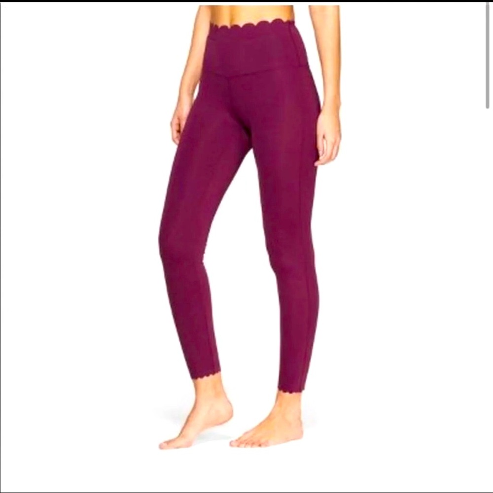 Joylab Scalloped Leggings